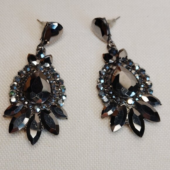 Jewelry - Dark Gray Rhinestone Crystal Chandelier Drop Earrings 3 Inch Statement